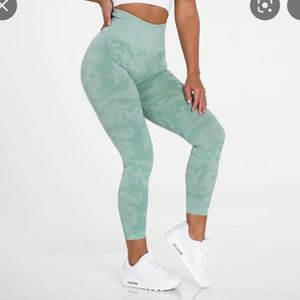 NVGTN green camo seamless leggings